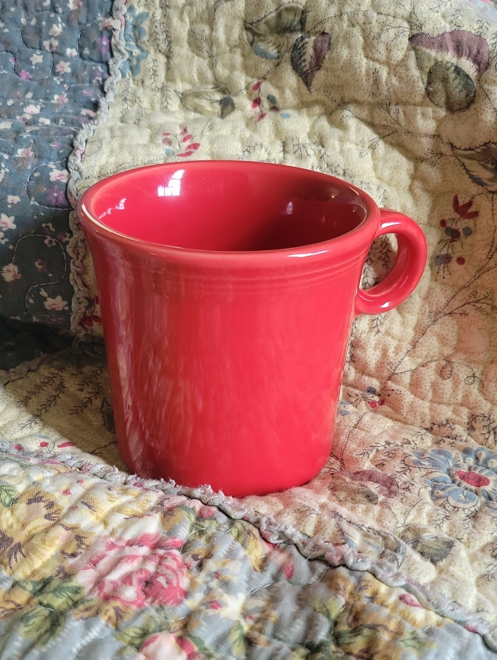 Fiesta Fiestaware Mug Scarlet red Coffee Cup Tom Jerry Ring Handle Ceramic USA